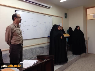 تبریک صمیمانه ریاست پردیس به دانشجویان در روز دانشجو