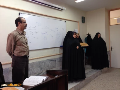 تبریک صمیمانه ریاست پردیس به دانشجویان در روز دانشجو