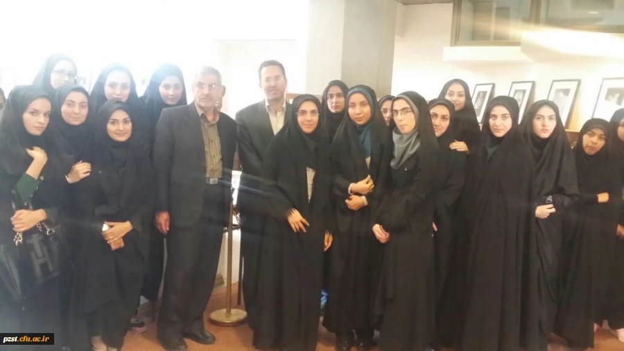 بازدید دانشجویان رشته ادبیات از کتابخانه ملی