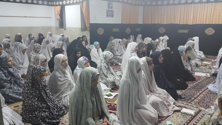 برگزاری نماز جماعت در خوابگاه