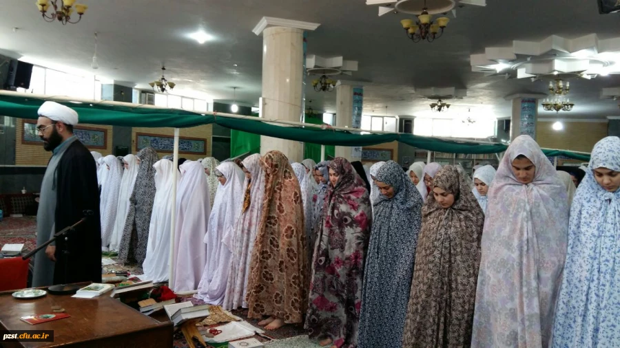 حضور معاون  دفتر نمایندگی مقام معظم رهبری در دانشگاه فرهنگیان در مراسم اعتکاف