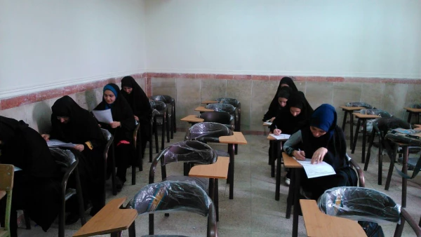 آزمون مرحله نهایی فصل اول مسابقات طرح مطالعاتی دانش و بینیش به صورت حضوری در پردیس دانشگاه زینبیه