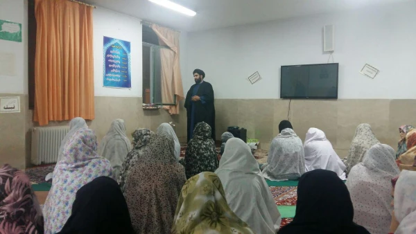 برگزاری مراسم سخنرانی به مناسبت گرامیداشت  هفته وحدت و ایام باسعادت میلاد پیامبر اکرم (ص)