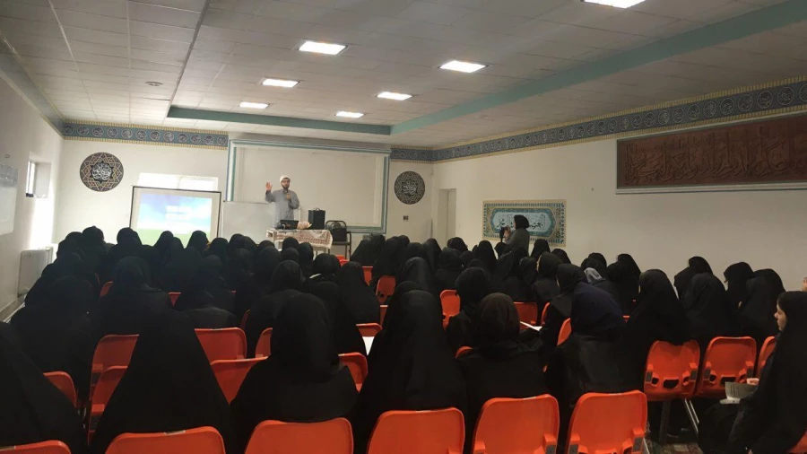 برگزاری کارگاه آموزش مفاهیم دینی به دانش آموزان