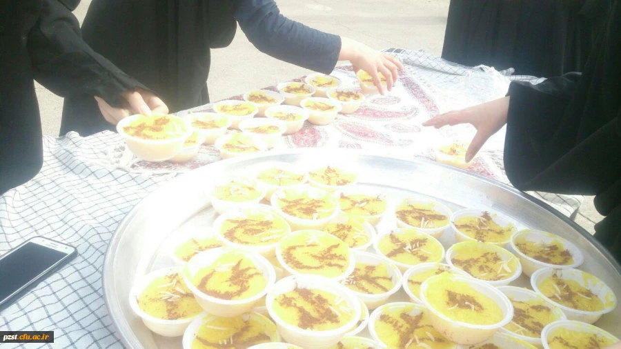 پخش و توزیع نذری به مناسبت 28 صفر