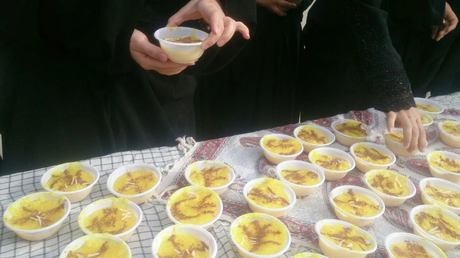 پخش و توزیع نذری به مناسبت 28 صفر