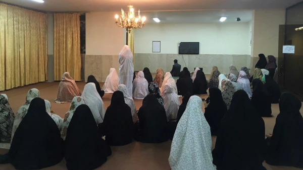 برگزاری مراسم مولودی و نماز جماعت به مناسبت 17 ربیع الاول