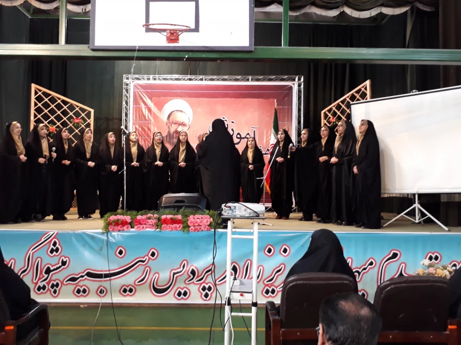 برگزاری هفته آموزش و روز دانشجو با حضور مقامات دانشگاه فرهنگیان