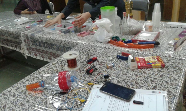 به همت دو انجمن علمی علوم تربیتی و پژوهشگری برگزار شد:

کارگاه آزمایش های ساده و جذاب علوم تجربی ابتدائی