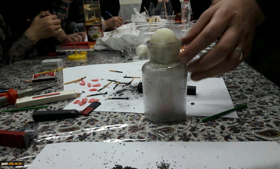 به همت دو انجمن علمی علوم تربیتی و پژوهشگری برگزار شد:

کارگاه آزمایش های ساده و جذاب علوم تجربی ابتدائی