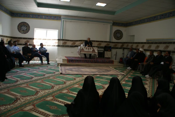 بازدید فرماندار و امام جمعه محترم  شهرستان پیشوا از پردیس زینبیه