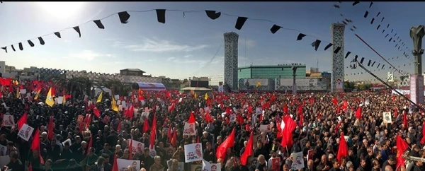 رستاخیز حسینی و تشییع پیکر پاک و گلگونِ شهید مدافع حرم