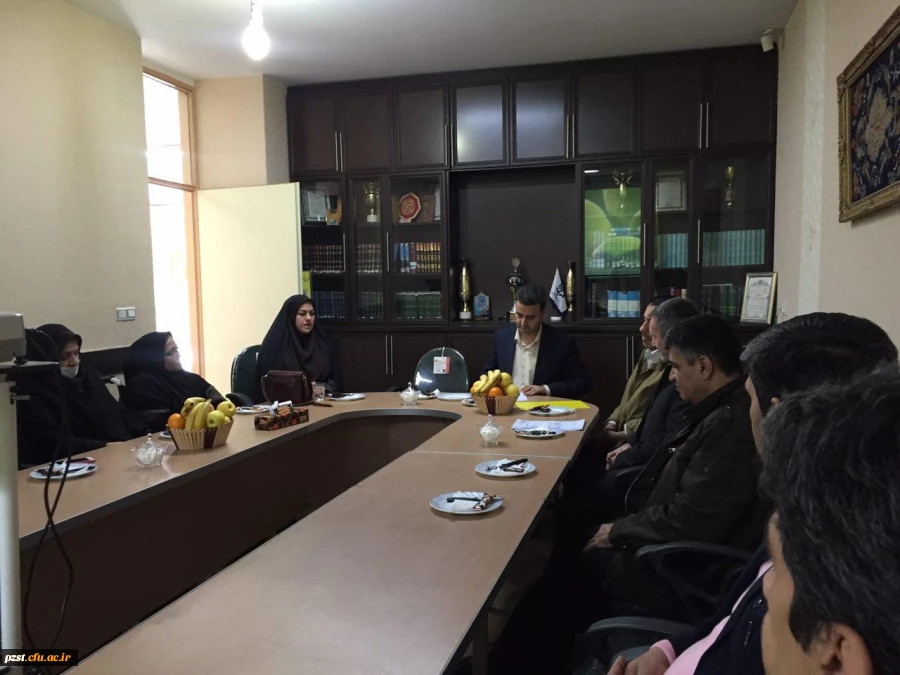 نشست صمیمانه مسئولین  مدیریت امور پردیس های  استان تهران با کارکنان پردیس زینبیه