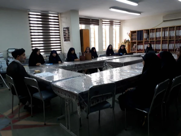 دیدار سئول دفتر نهاد مقام معظم رهبری پردیس های استان تهران با  رابطین نهاد پردیس زینبیه