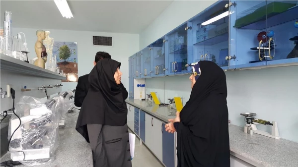 معاون آموزش و تحصیلات تکمیلی  دانشگاه در بازدید از پردیس بیان کرد:

 " مدیریت این پردیس باید سرلوحه ی سایر پردیس ها قرار گیرد."