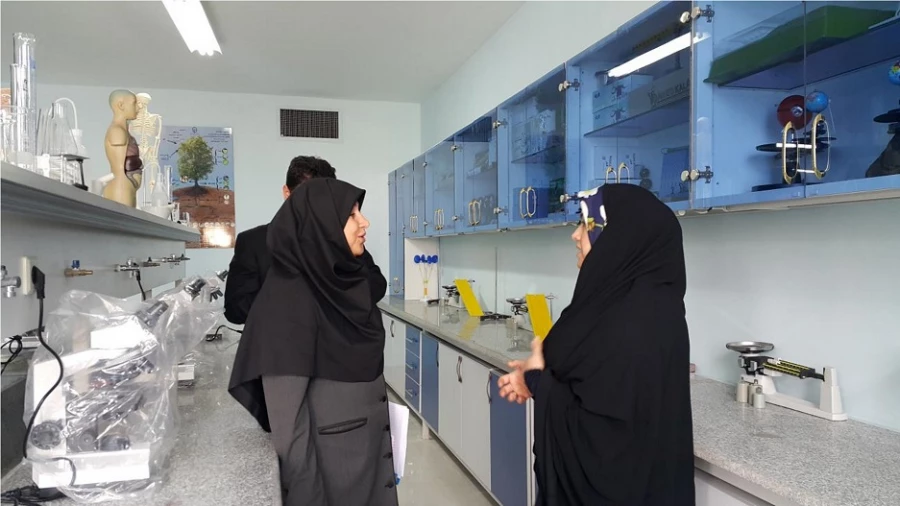 معاون آموزش و تحصیلات تکمیلی  دانشگاه در بازدید از پردیس بیان کرد:

 " مدیریت این پردیس باید سرلوحه ی سایر پردیس ها قرار گیرد."