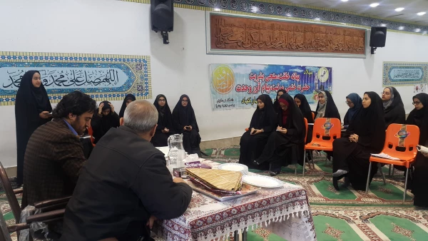 نشست کتابخوان با همکاری کتابخانه 15 خرداد شهرستان پیشوا