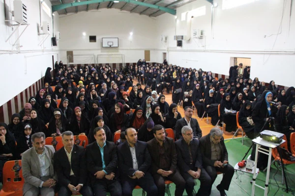 مراسم گرامیداشت مقام معلم  در سالن چندمنظوره استاد جلال برگزار شد.