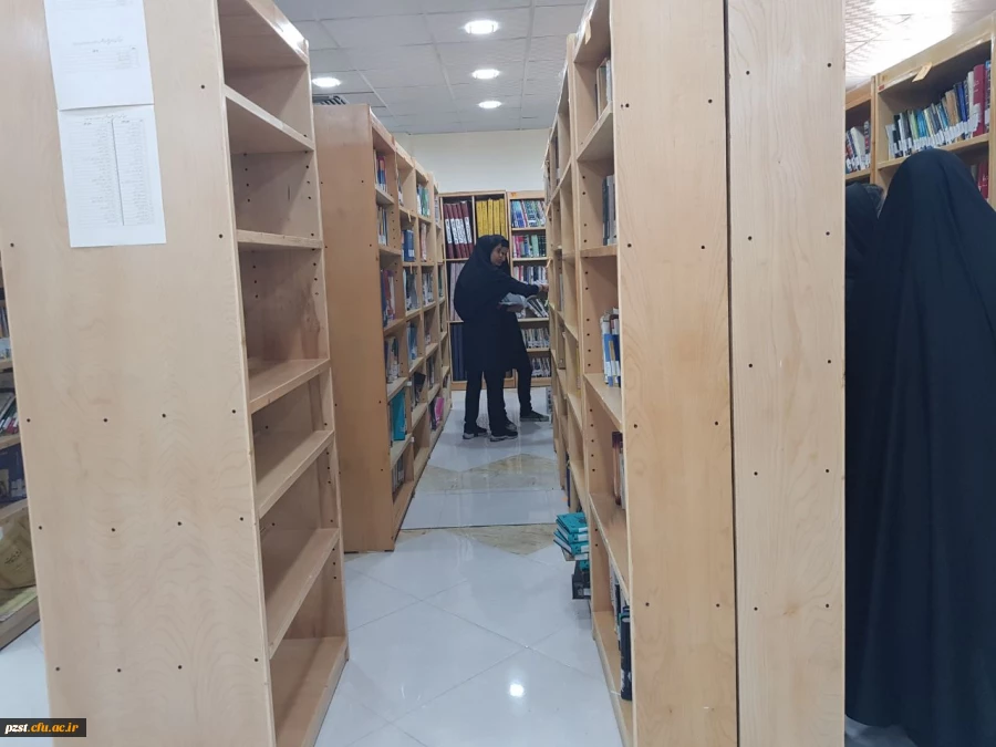 بازدید دانش آموزان مدرسه نمونه از پردیس زینبیه