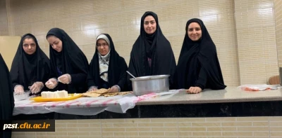 معاون توسعه و امور دانشجویی پردیس  اولین شب ماه مبارک رمضان را در میان دانشجویان گذراند.