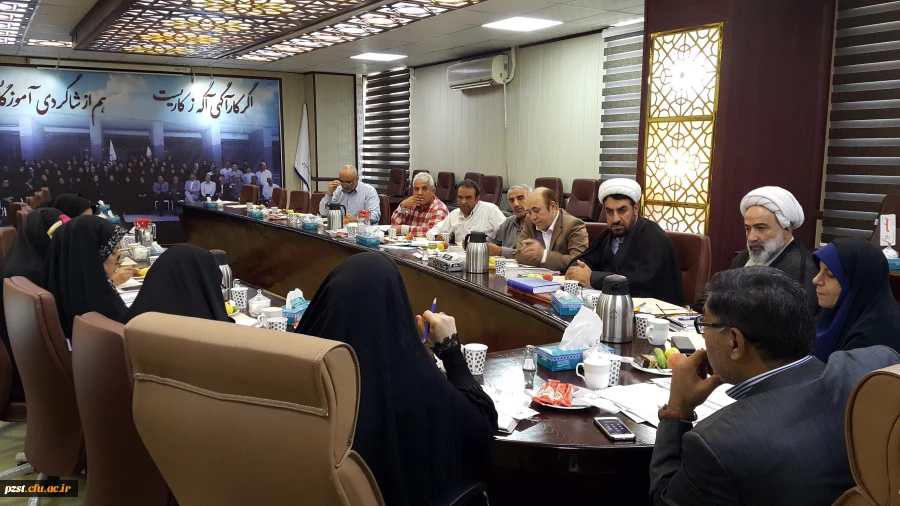 جلسه شورای مدیران پردیس ها و مراکز استان تهران این بار در پردیس زینبیه برگزار شد.