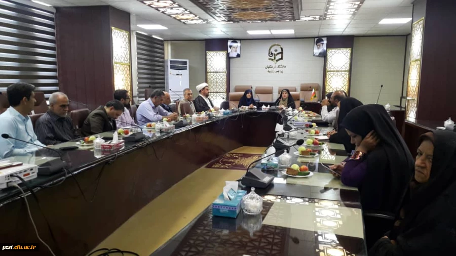 مراسم تودیع و معارفه ی معاون آموزش ، پژوهش و فرهنگی پردیس برگزار شد.