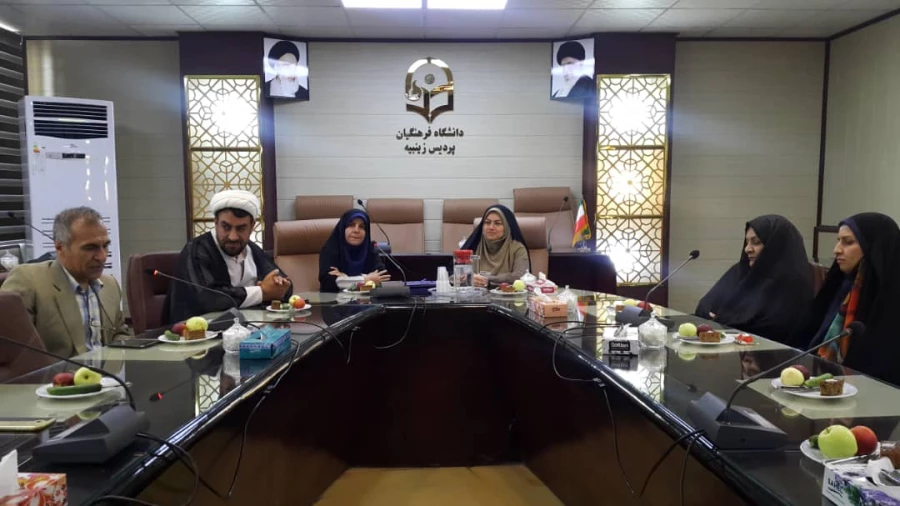 مراسم تودیع و معارفه ی معاون آموزش ، پژوهش و فرهنگی پردیس برگزار شد.