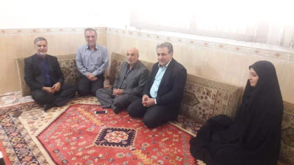 دیدار مسئولین پردیس با دکتر نقوی حسینی