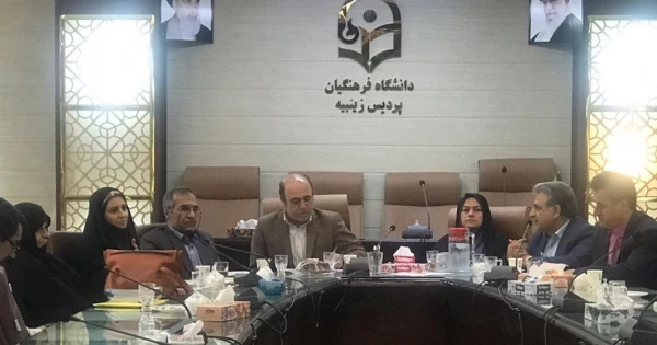 بازدید سرپرست مدیریت امور پردیس های استان تهران و هیئت همراه از پردیس زینبیه