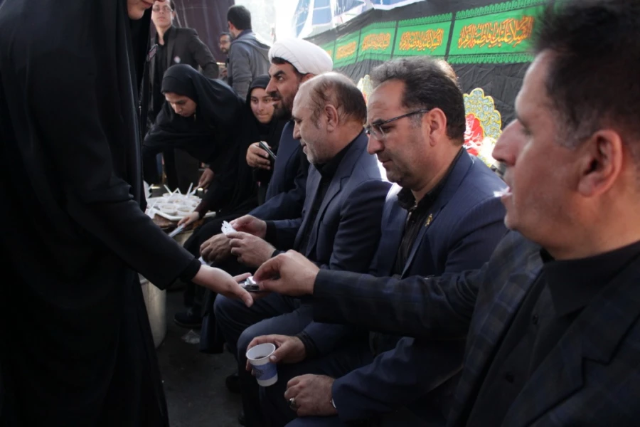 حضور دانشجو معلمان پردیس زینبیه در اجتماع بزرگ جاماندگان راهپیمایی اربعین حسینی