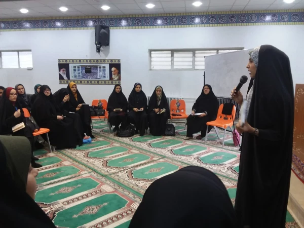 برگزاری نشست کتابخوان به مناسبت هفته کتاب و کتابخوانی