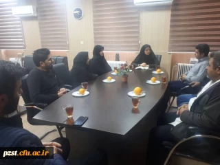 جلسه معاونت توسعه منابع و امور دانشجویی با کارکنان آشپزخانه