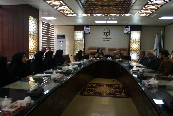 جلسه اداری معاونین با کارکنان پردیس