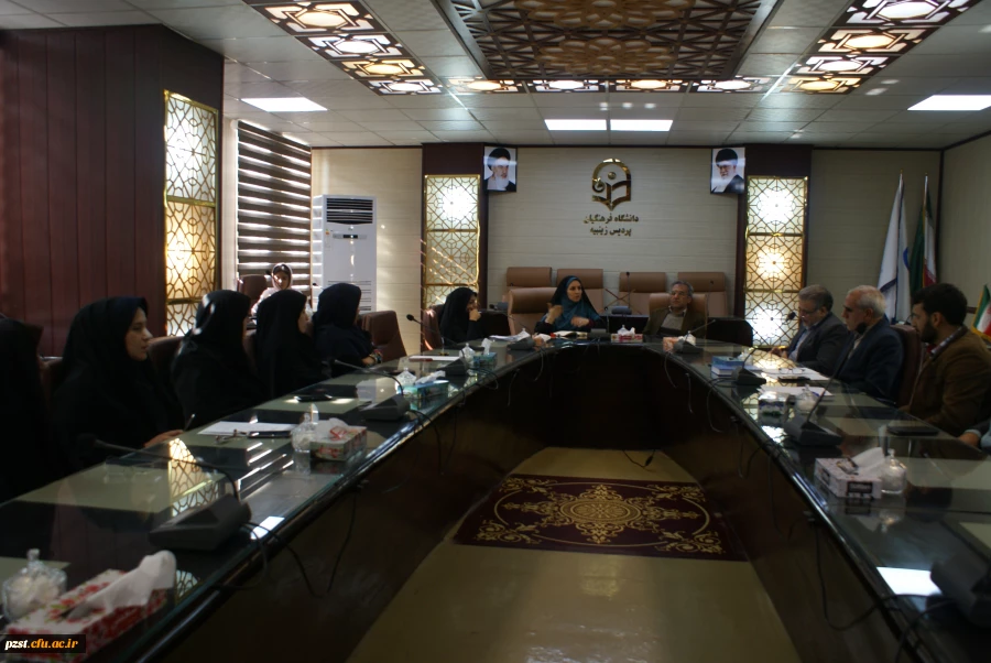 جلسه اداری معاونین با کارکنان پردیس