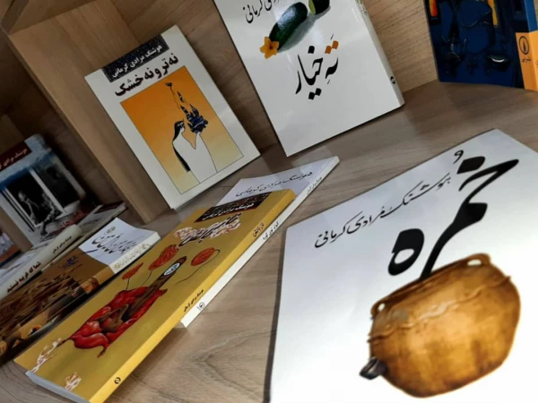 خرید کتاب های جدید برای کتابخانه استاد طباطبایی