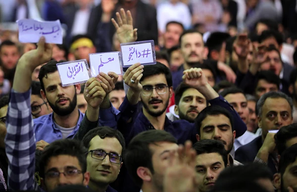 نوزدهم اردیبهشت سالروز حضور گرانقدر رهبر انقلاب اسلامی(مدظله العالی)به دانشگاه فرهنگیان گرامی باد