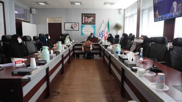 در نشست هم اندیشی وزیر آموزش و پرورش با مدیران زن سراسر کشور:
دانشگاه فرهنگیان گلوگاه خروج زنان و مادران آینده ساز کشور است / اهتمام مسئولان به تربیت اقتصادی و آموزش مهارت های هنری دانشجو معلمان دختر ضروری است.