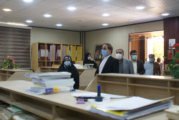 بازدید نماینده محترم شهرستان جناب آفای دکتر حسین نوش آبادی از پردیس زینبیه