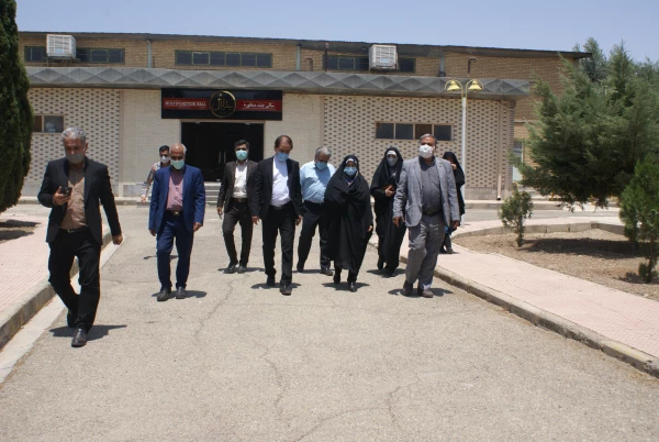 بازدید نماینده محترم شهرستان جناب آفای دکتر حسین نوش آبادی از پردیس زینبیه