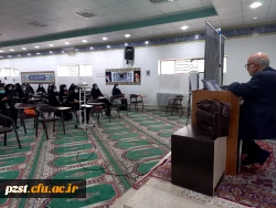 حضور دانشجویان در کلاس های درس زینبیه