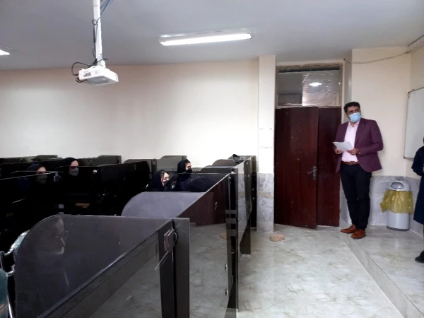 حضور دانشجویان در کلاس های درس زینبیه 2