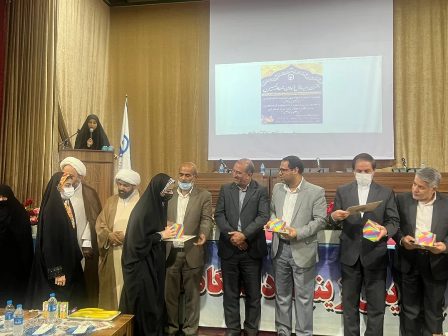 مراسمی با موضوع دختران زینبیه پیش قراولان جهاد تبیین و ولادت حضرت معصومه (س) 