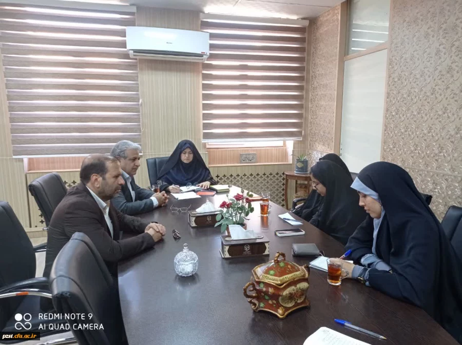 برگزاری جلسه با اعضای شورای صنفی و بسیج دانشجویی 2