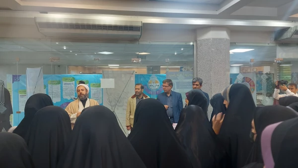 بازدید دانشجویان رشته الهیات از مرکز تحقیقات علوم کامپیوتری نور در استان قم