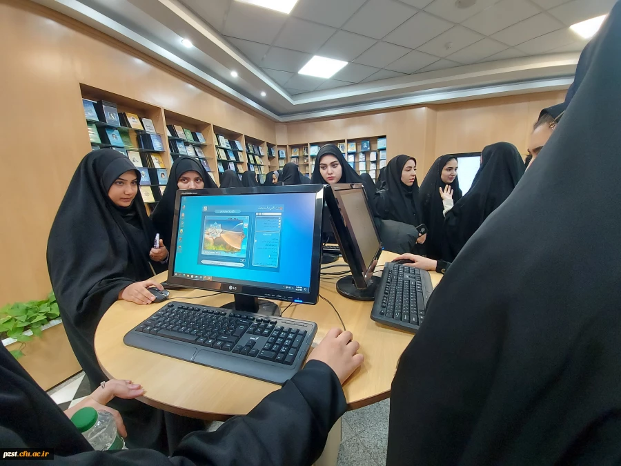 بازدید دانشجویان رشته الهیات از مرکز تحقیقات علوم کامپیوتری نور در استان قم