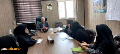 جلسه معاونت توسعه منابع و امور دانشجویی با سرپرستان شبانه روزی سراهای دانشجویی