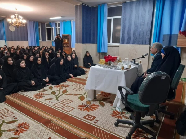 نشست مسئولین با دانشجویان خوابگاهی