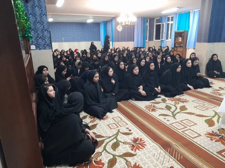 نشست مسئولین با دانشجویان خوابگاهی