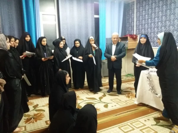 نشست مسئولین با دانشجویان خوابگاهی