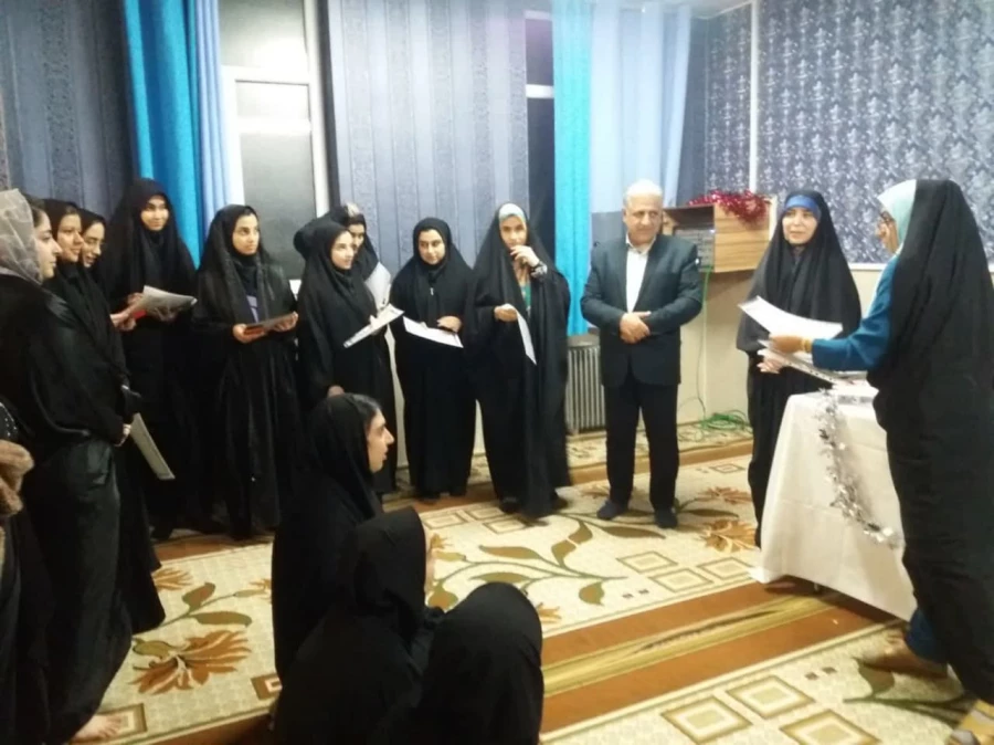 نشست مسئولین با دانشجویان خوابگاهی